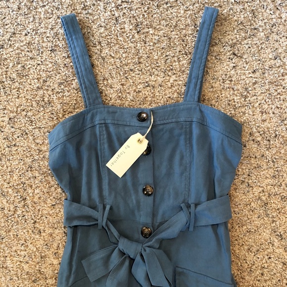 Linen Button Down Dress “At First Glance” - Picture 4 of 8